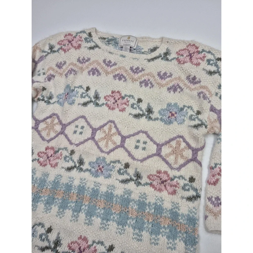 Express Tricot Sweater Womens Medium White Floral Silk Angora Handknit Tunic